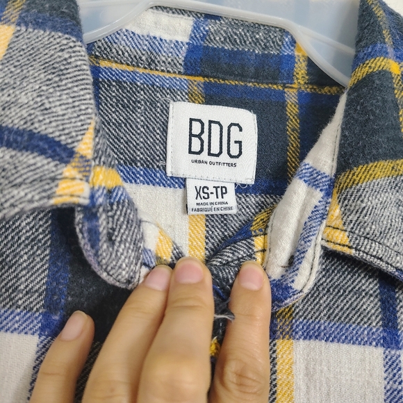 BDG Checked Flannel Shirt with Brown/Green Accents Sz XS Oversized ChestPockets - Picture 14 of 15